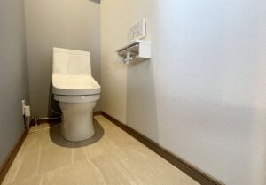 熊本　ローコスト住宅　　ペンギンホーム　モデルハウス　トイレ