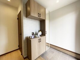熊本　ローコスト住宅　モデルハウス　玄関収納